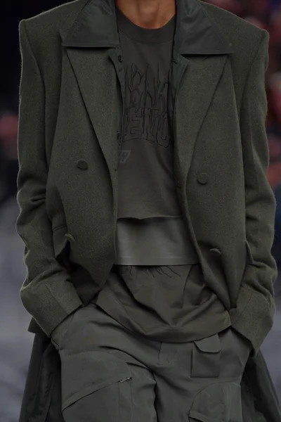 Look 120